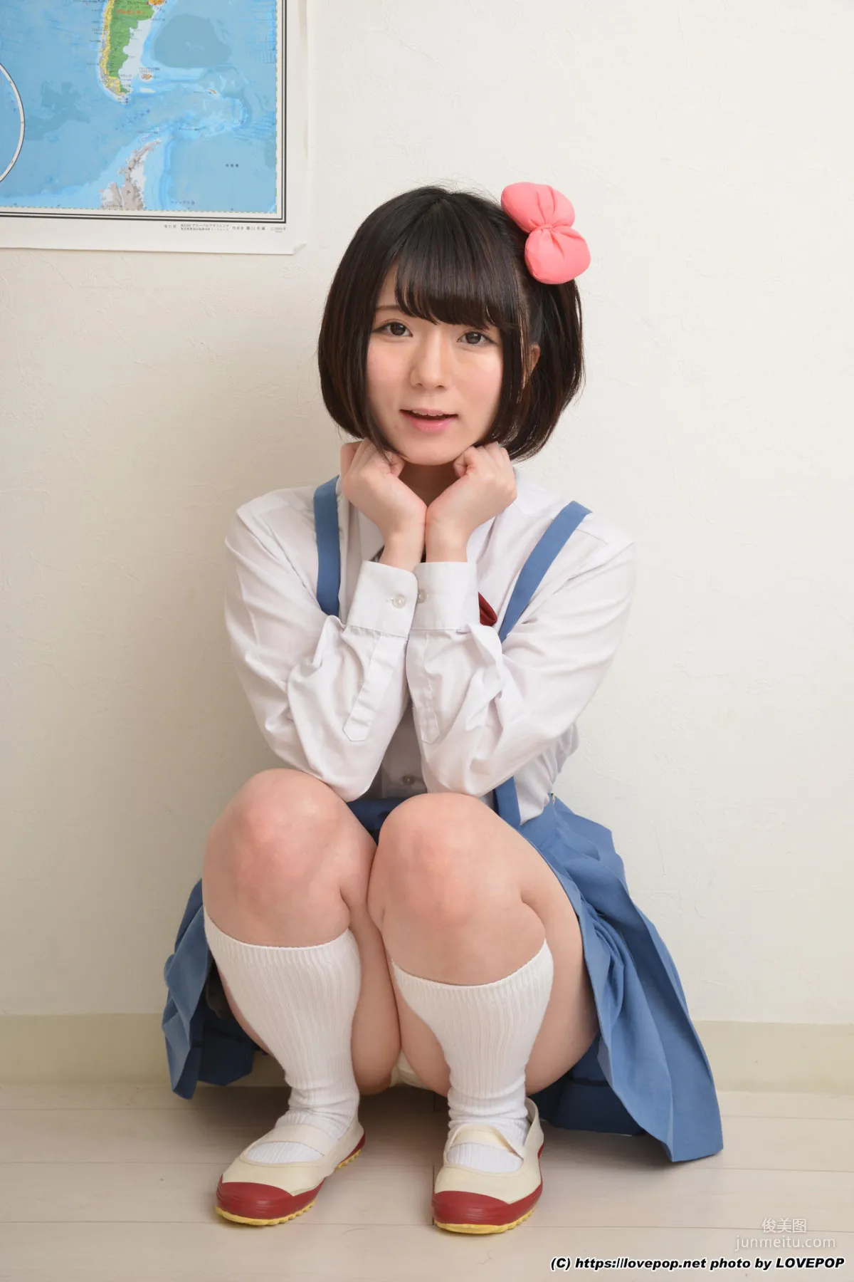 [LovePop] 篠崎みお《教室校服系列》 Set07 写真集26