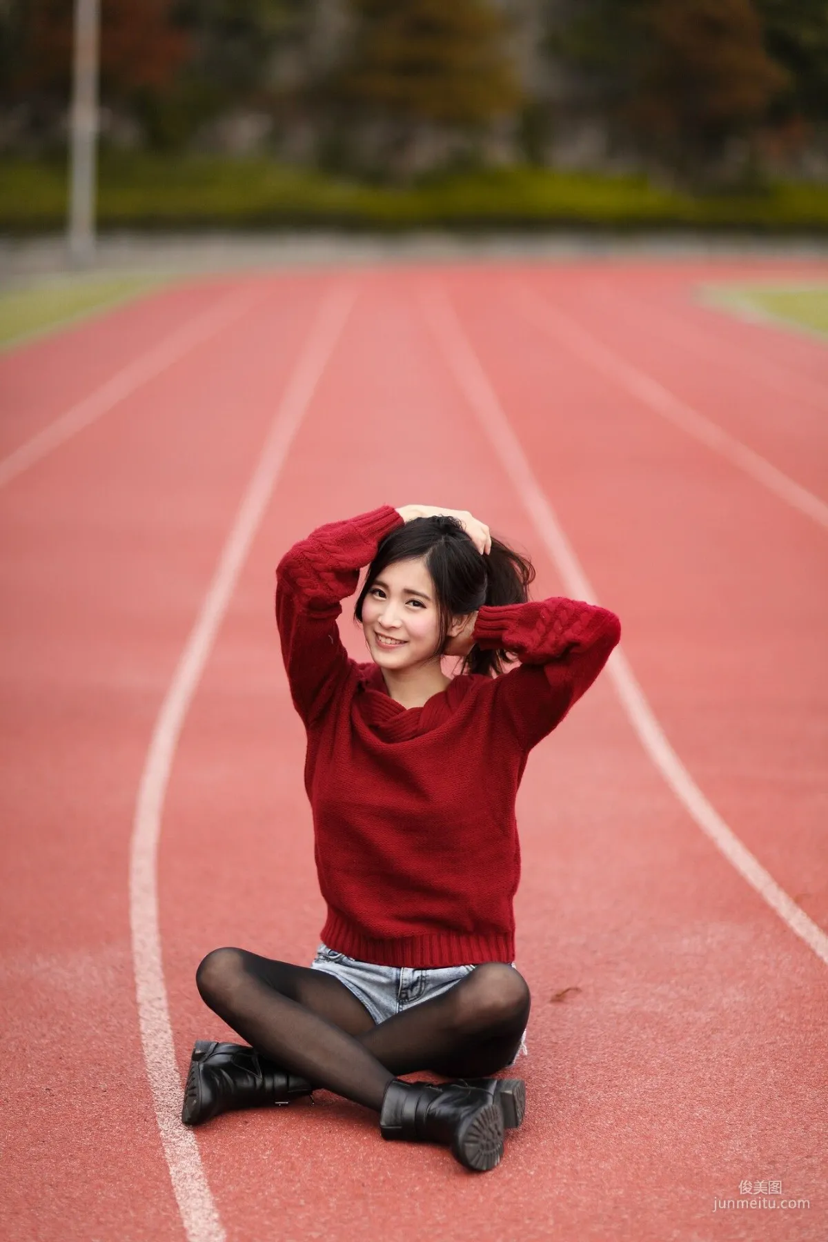 [台湾女神] 孟洁 (两套服装） 写真集28