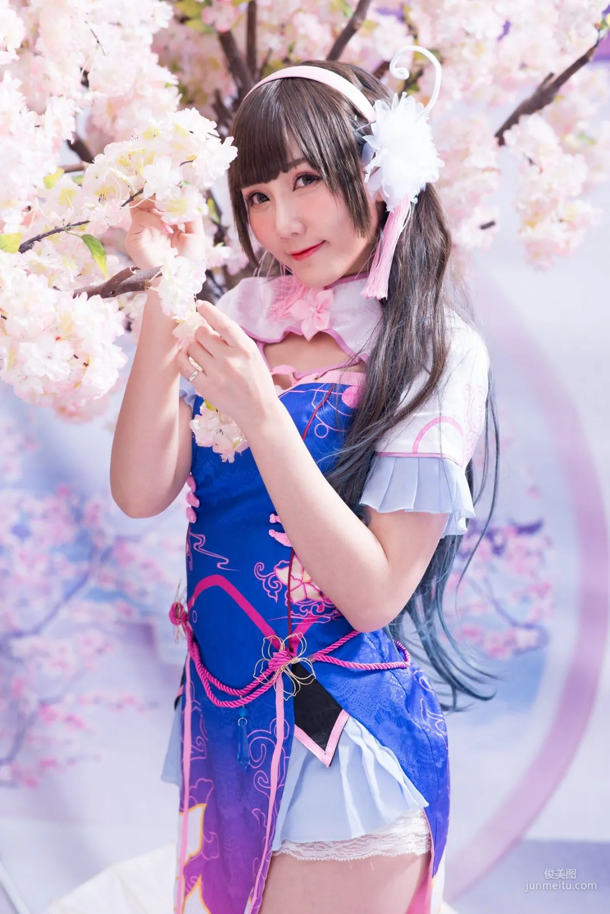 [台湾女神] 乔乔儿《琴棚电玩少女DVA》 写真集25