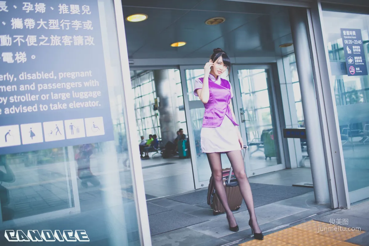 [台湾正妹] 蔡译心Candice《空姐黑丝街拍》 写真集18