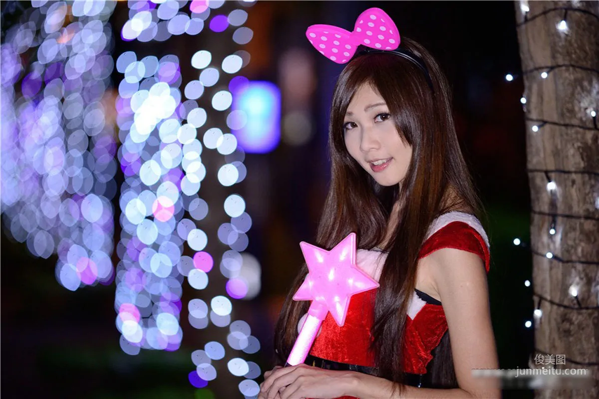 [台湾女神] 张雅筑chu 《板橋車站圣诞节外拍》 写真集19