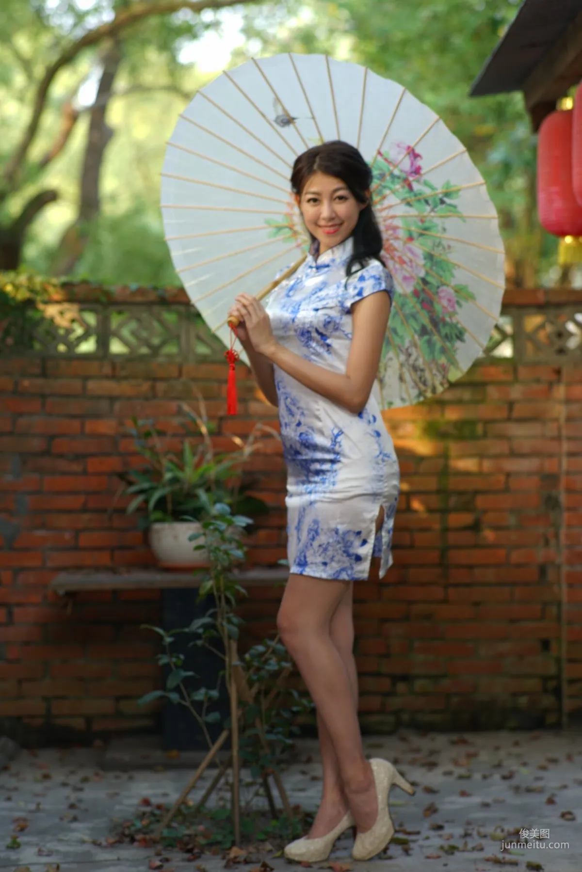 [台湾女神] 简嘉莹/小紫《光復新村～》古典旗袍系列 写真集45
