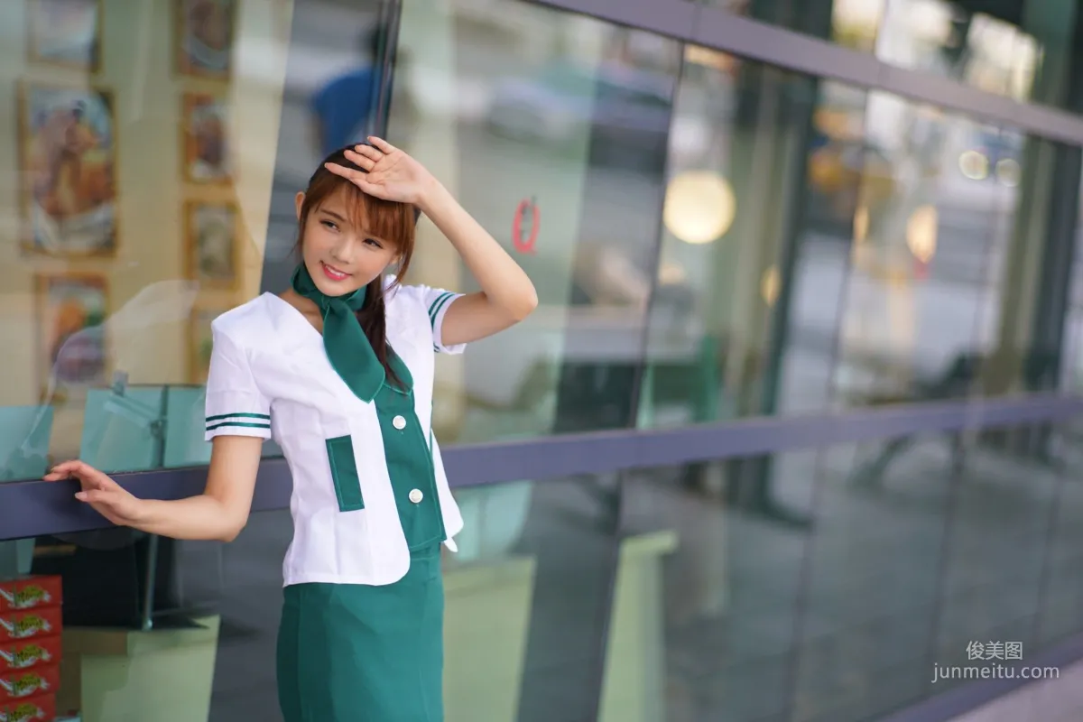 [台湾女神] 苏郁媛《烏日高鐵～空姐制服》 写真集77