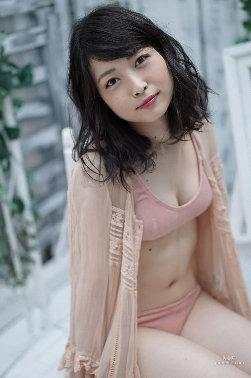 吉岡茉祐「First Gravure for a Voice Actress」 [WPB-net] Extra EX726 写真集32