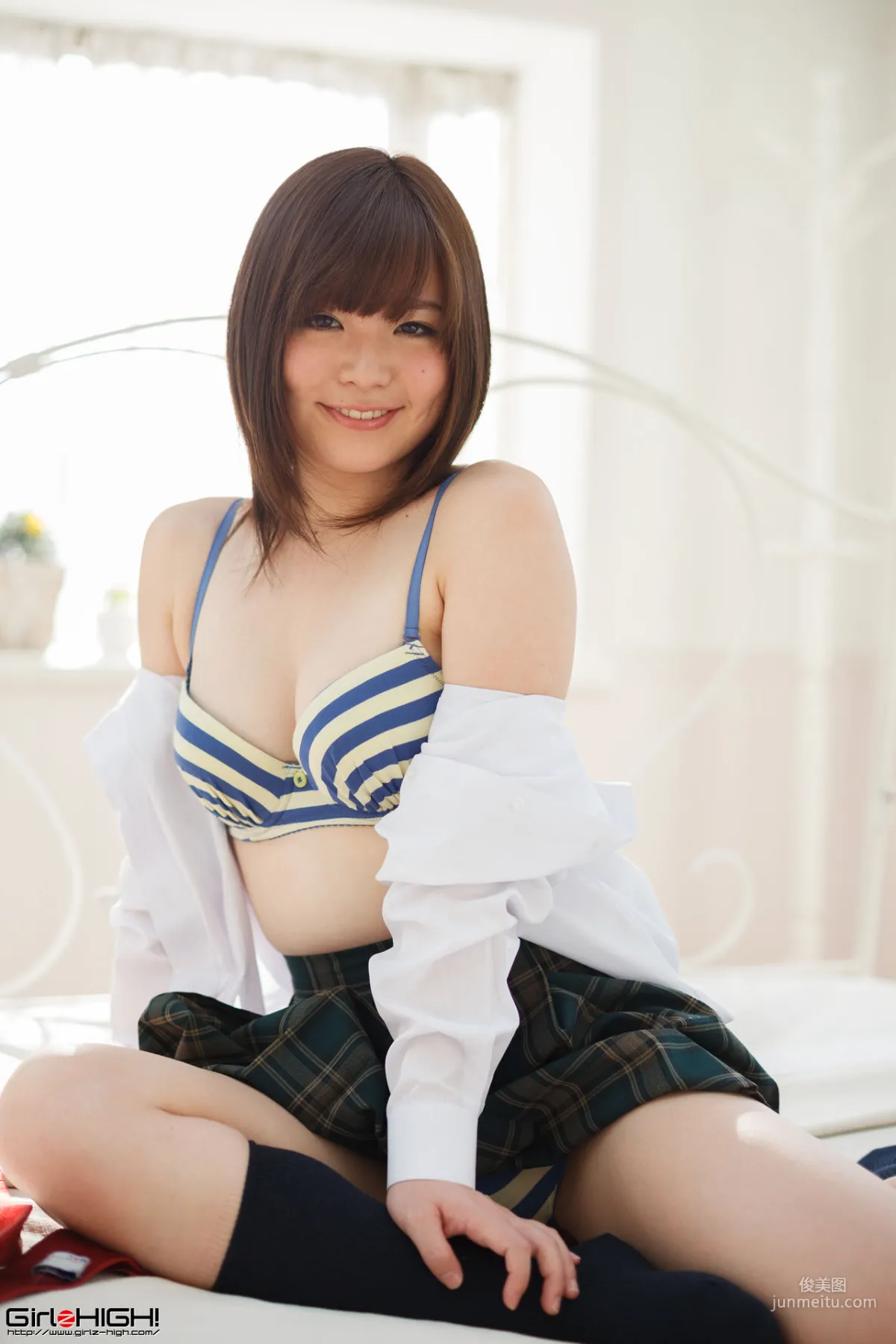 [Girlz-High] 吉見りぃな Riina Yoshimi #g024 Gravure Gallery 03 写真集9