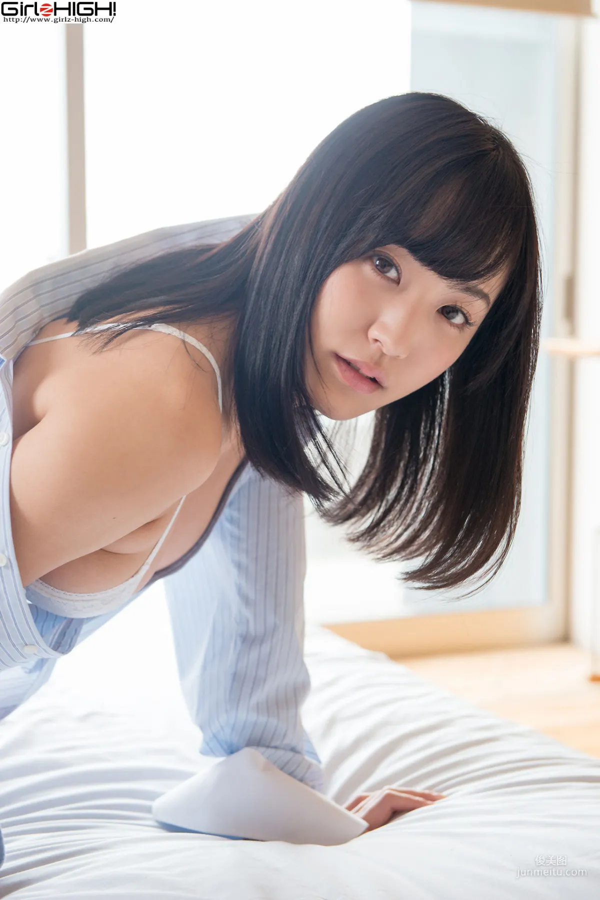 浜田由梨《イケナイことしようよ》ワイシャツビキニ [Girlz-High] 写真集18