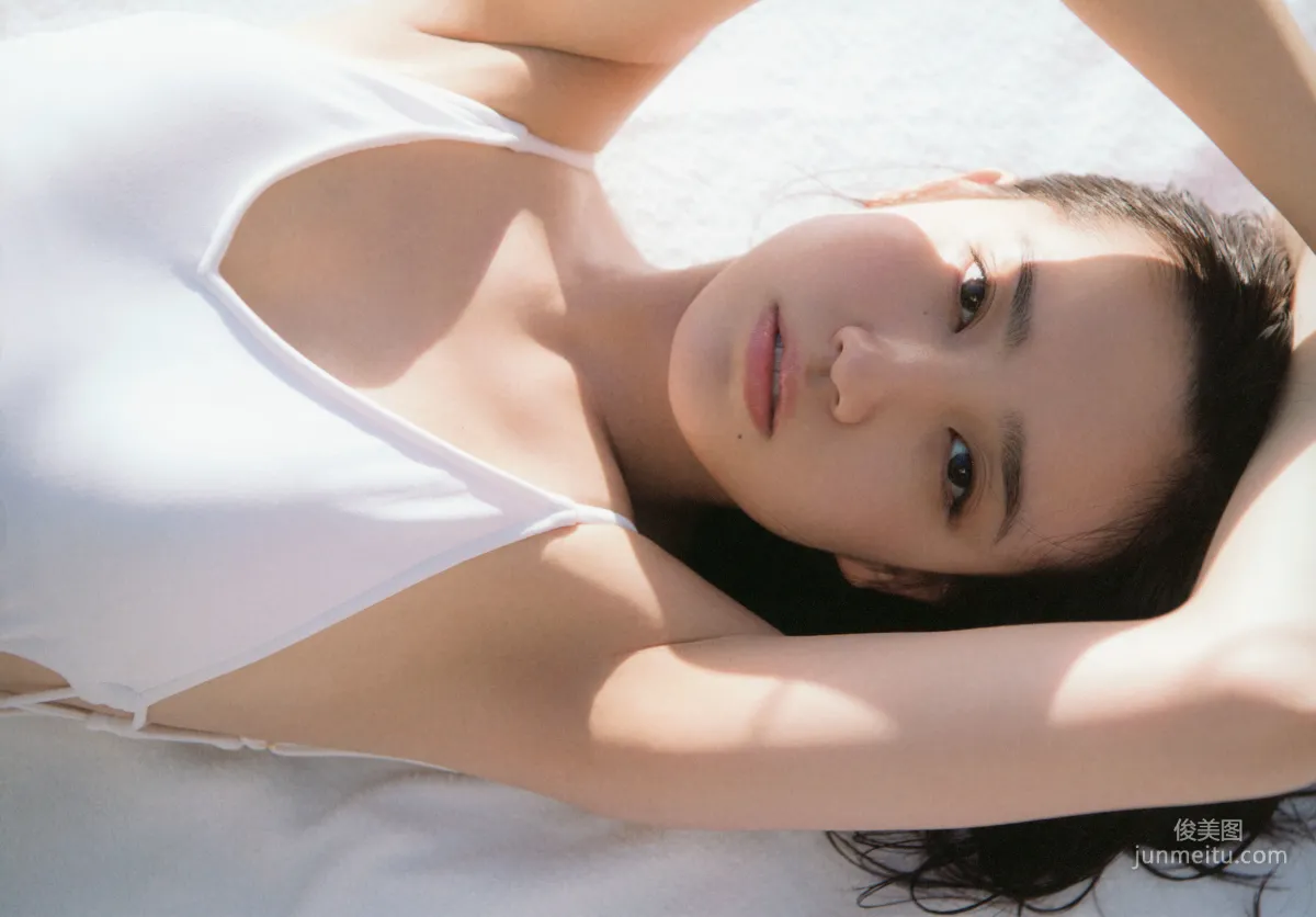 加藤玲奈《誰かの仕業》ファースト写真集 71