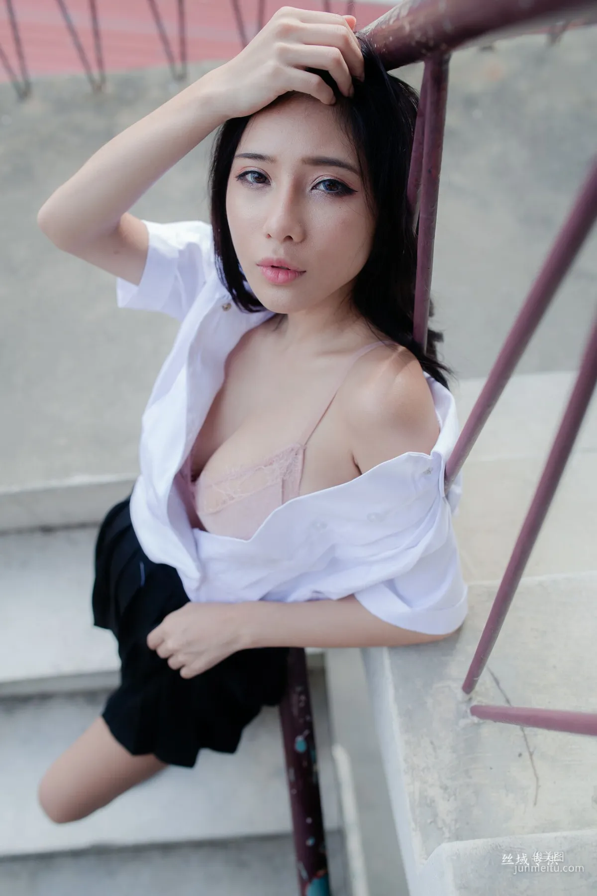 [台湾正妹]  沈綺綺《水手服內衣外拍》 写真集58