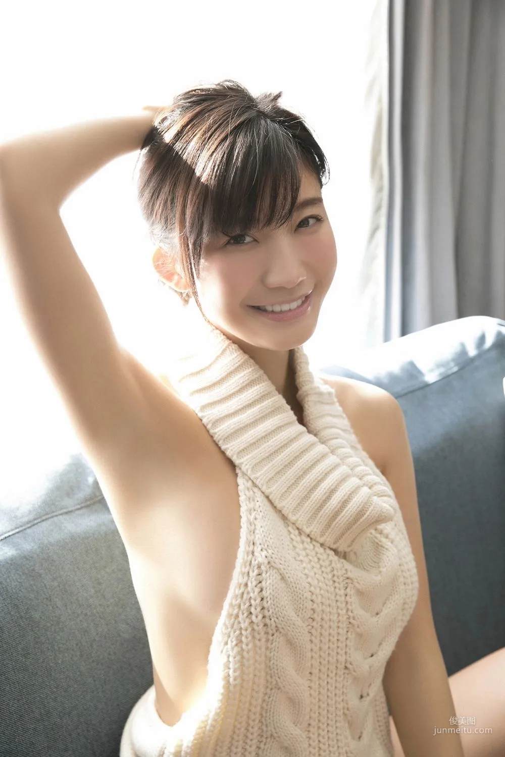 小倉優香《女神降臨》 [YS-Web] Vol.811 写真集64