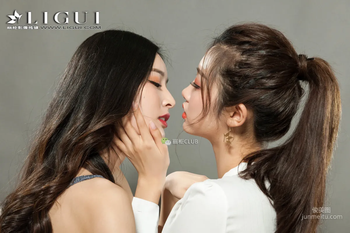 雪糕&筱筱《姐妹花丝足诱惑》 [丽柜Ligui] 美腿丝足写真集46