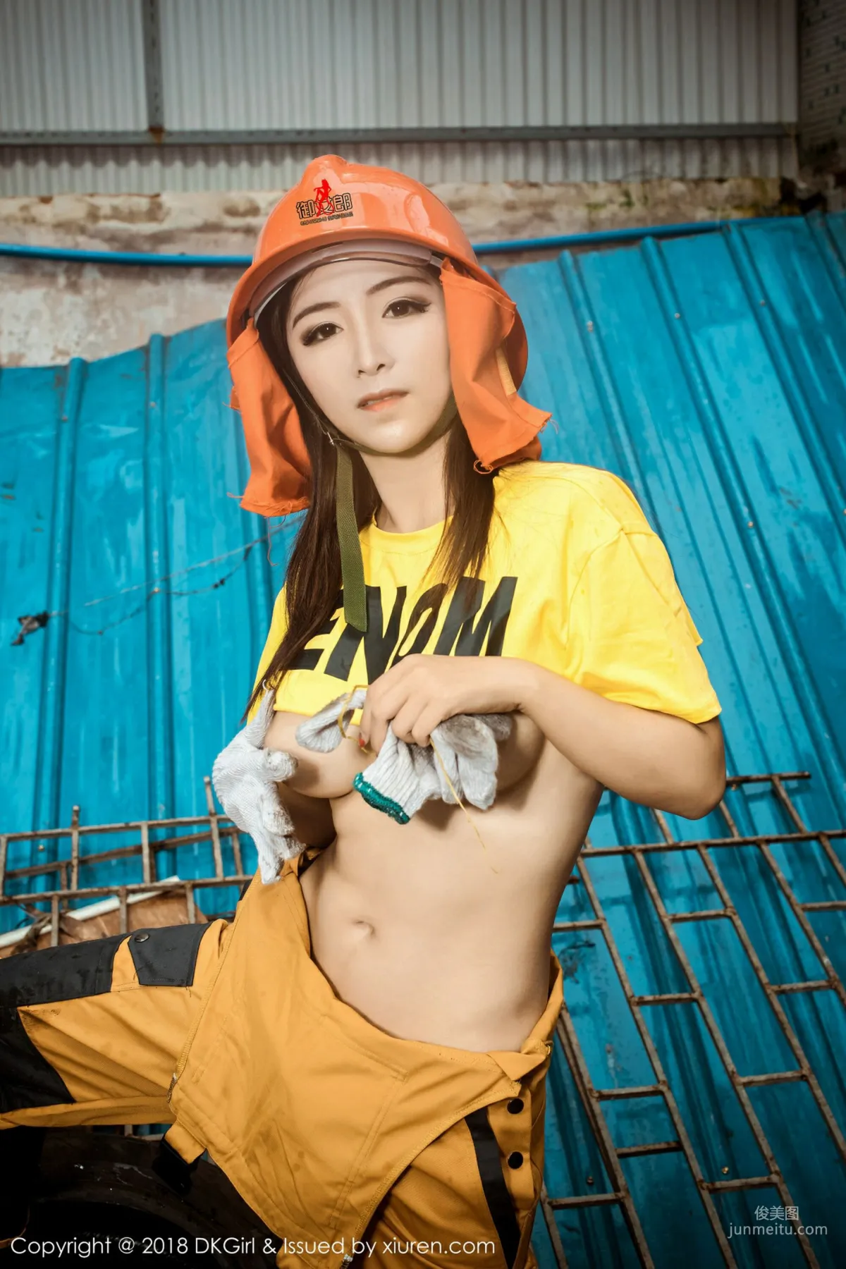 媛美人《工装出动性感狂野》 [御女郎DKGirl] Vol.077 写真集7