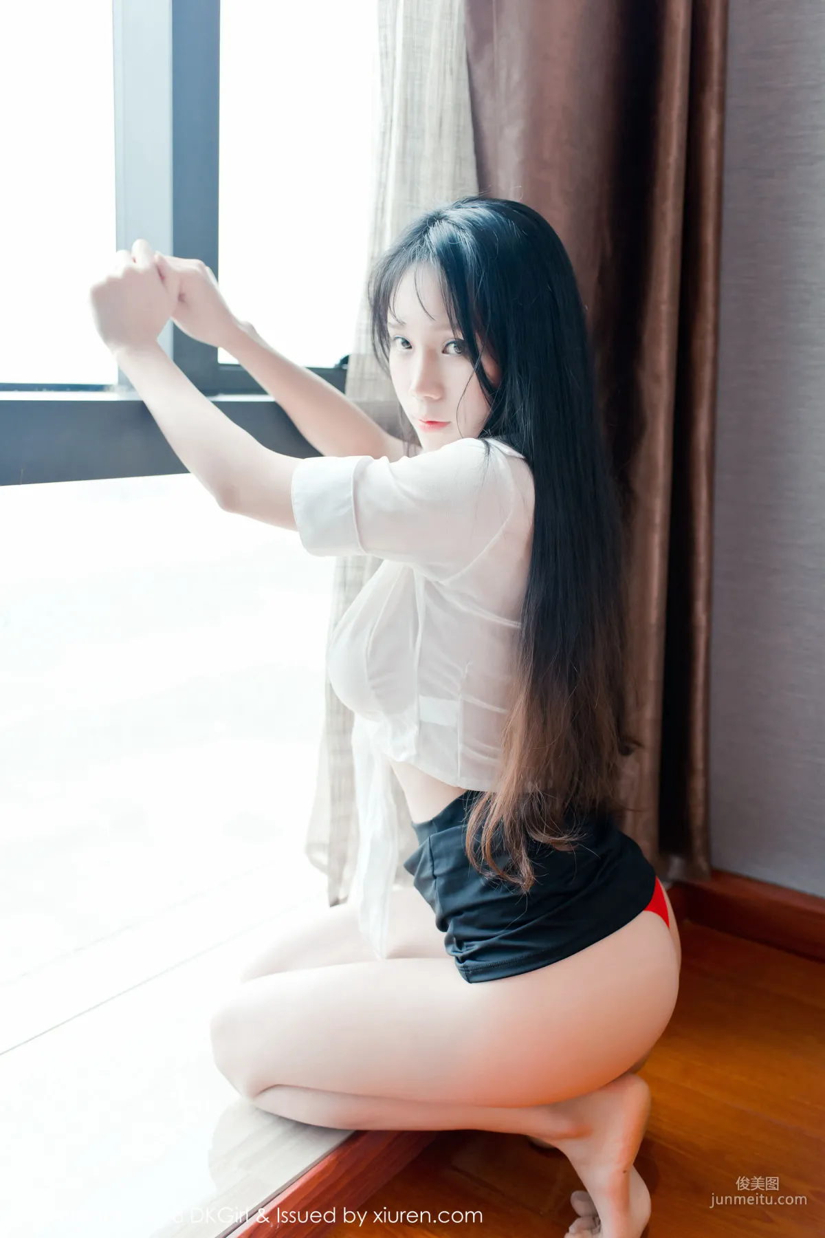 李可可《秘书OL的惹火魅惑》 [御女郎DKGirl] Vol.080 写真集21