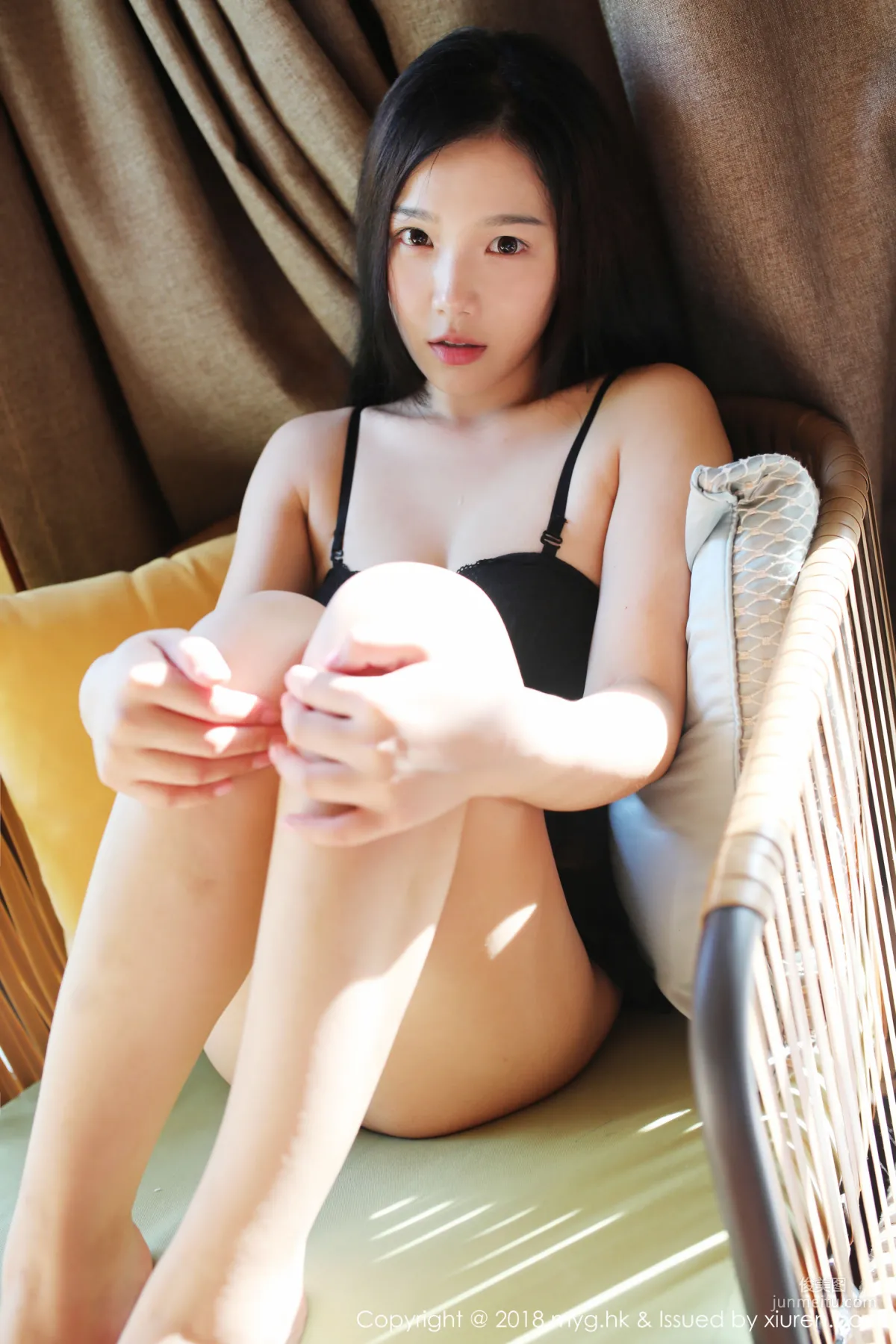 徐微微mia《丰胸美臀诱惑》 [美媛馆MyGirl] Vol.307 写真集15