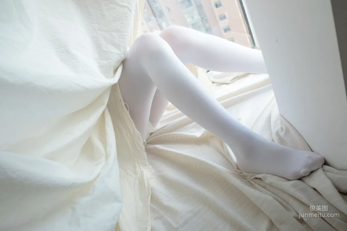 《窗台上的白丝少女》 [森萝财团] R15-018 写真集67