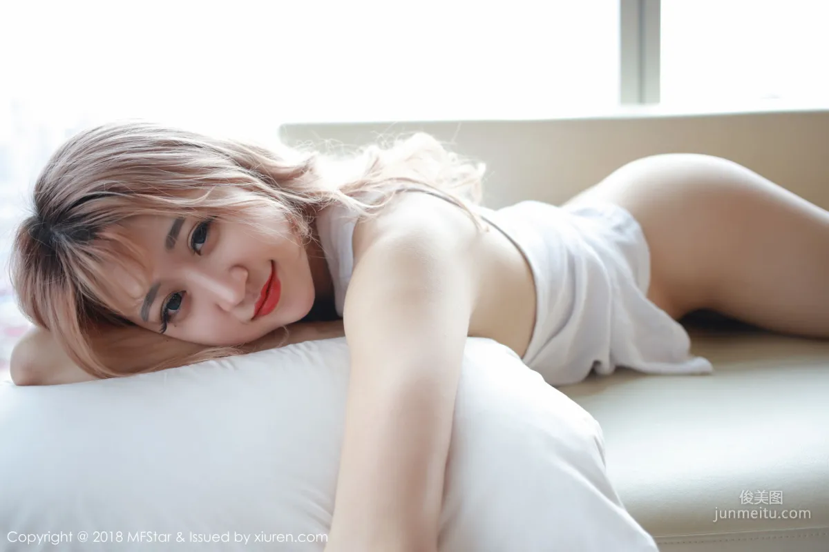 静静tobey《肤若琼脂的金发美女》 [模范学院MFStar] Vol.150 写真集19