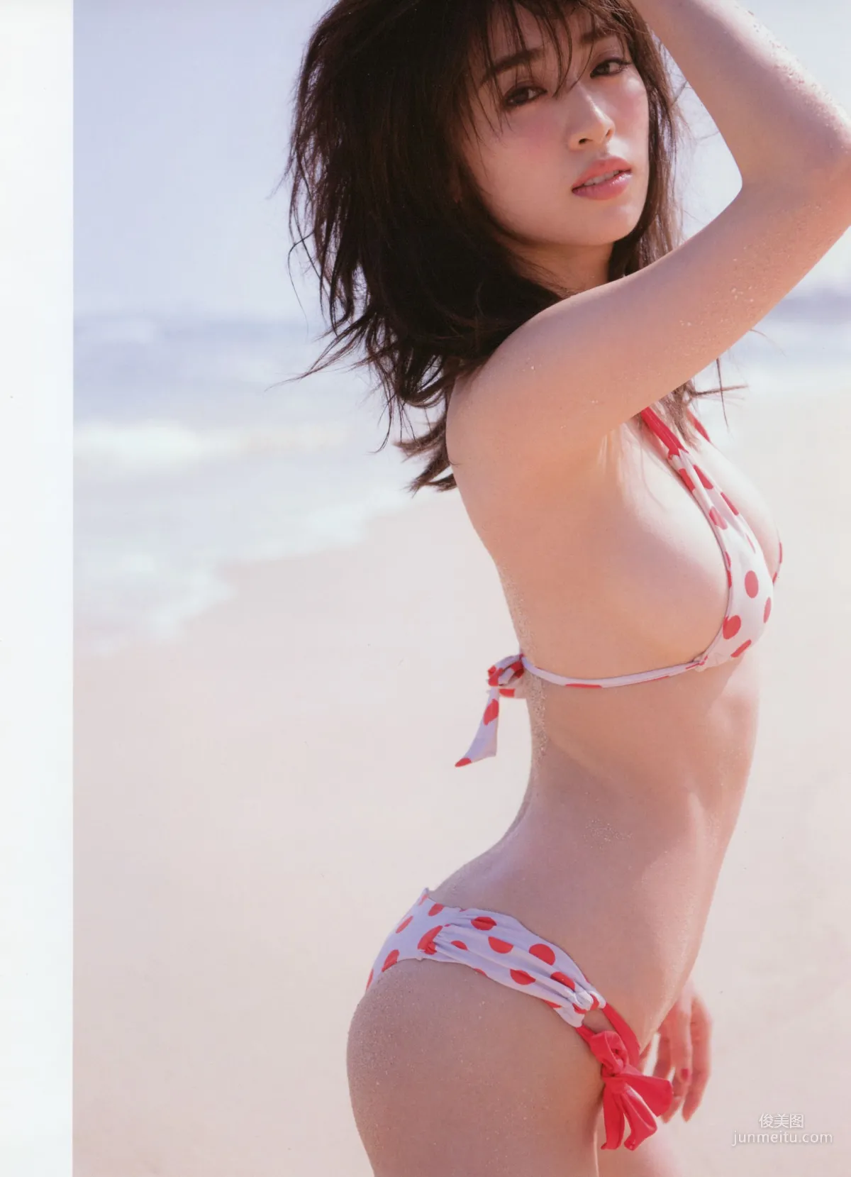 泉里香 1st Photobook「Rika!」写真集34