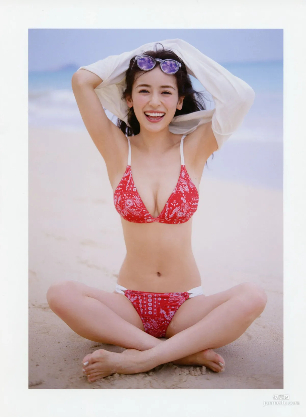 泉里香 1st Photobook「Rika!」写真集107