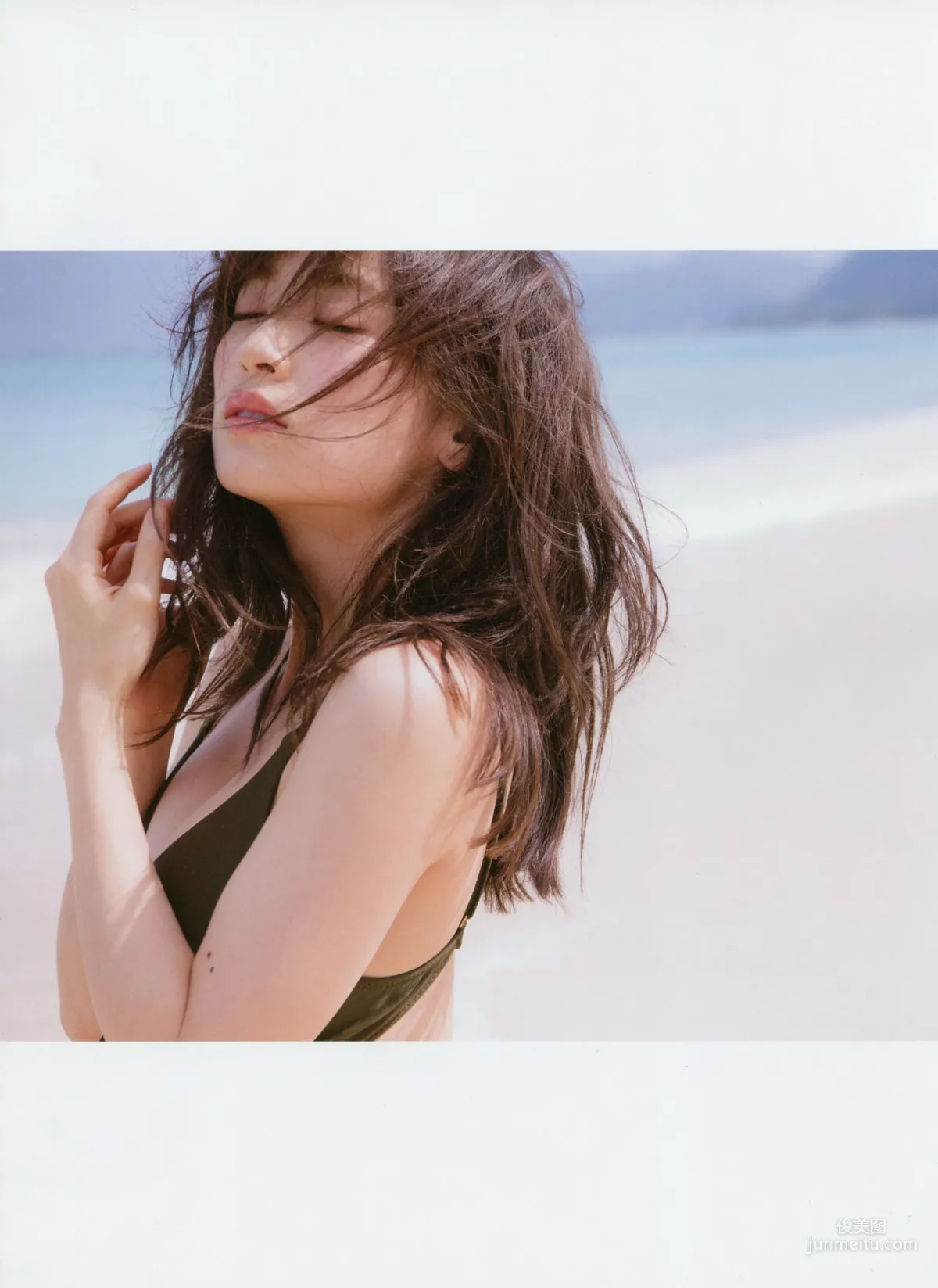 泉里香 1st Photobook「Rika!」写真集100