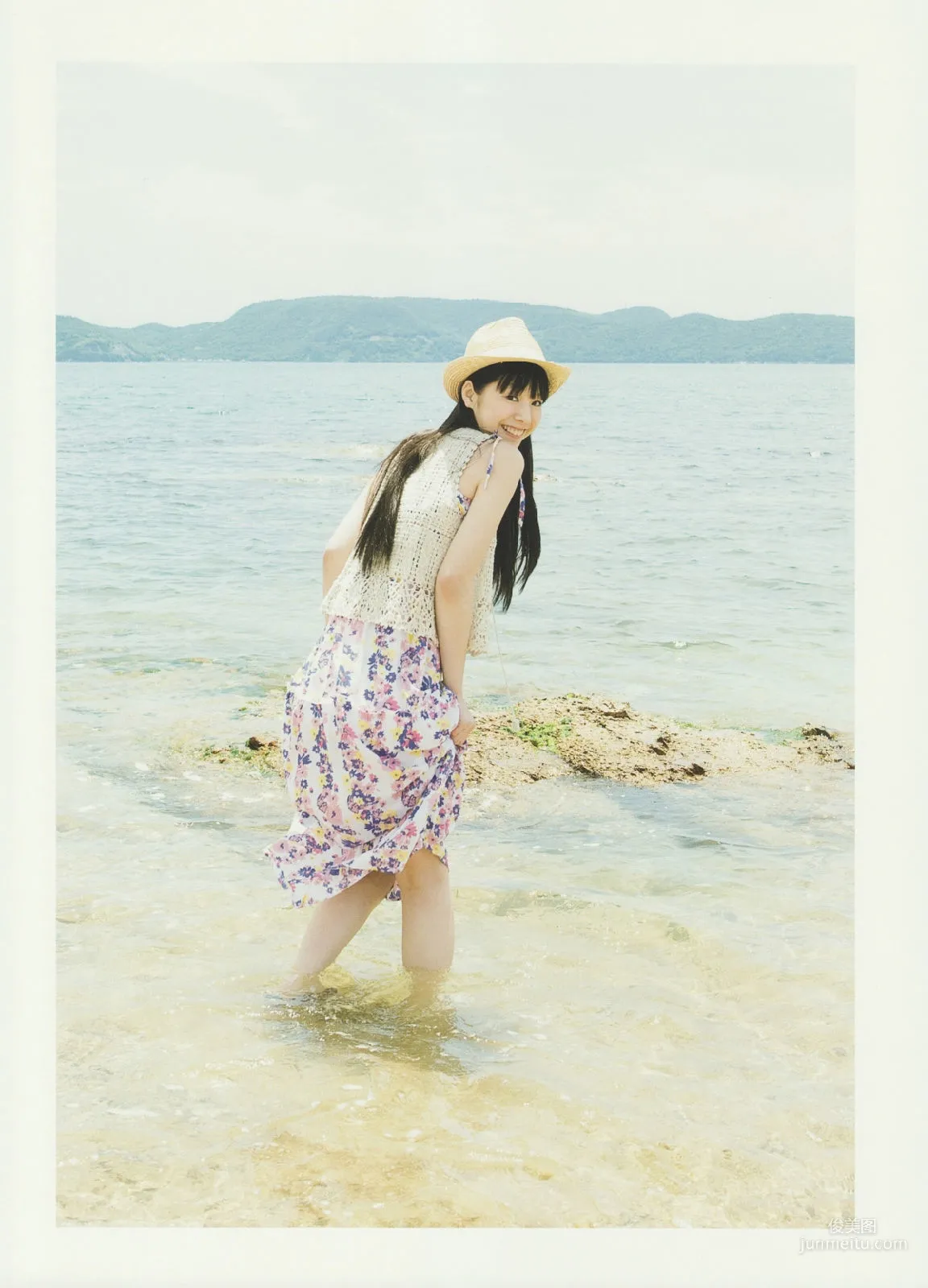 夏帆《Breeze With Kinako》 写真集42