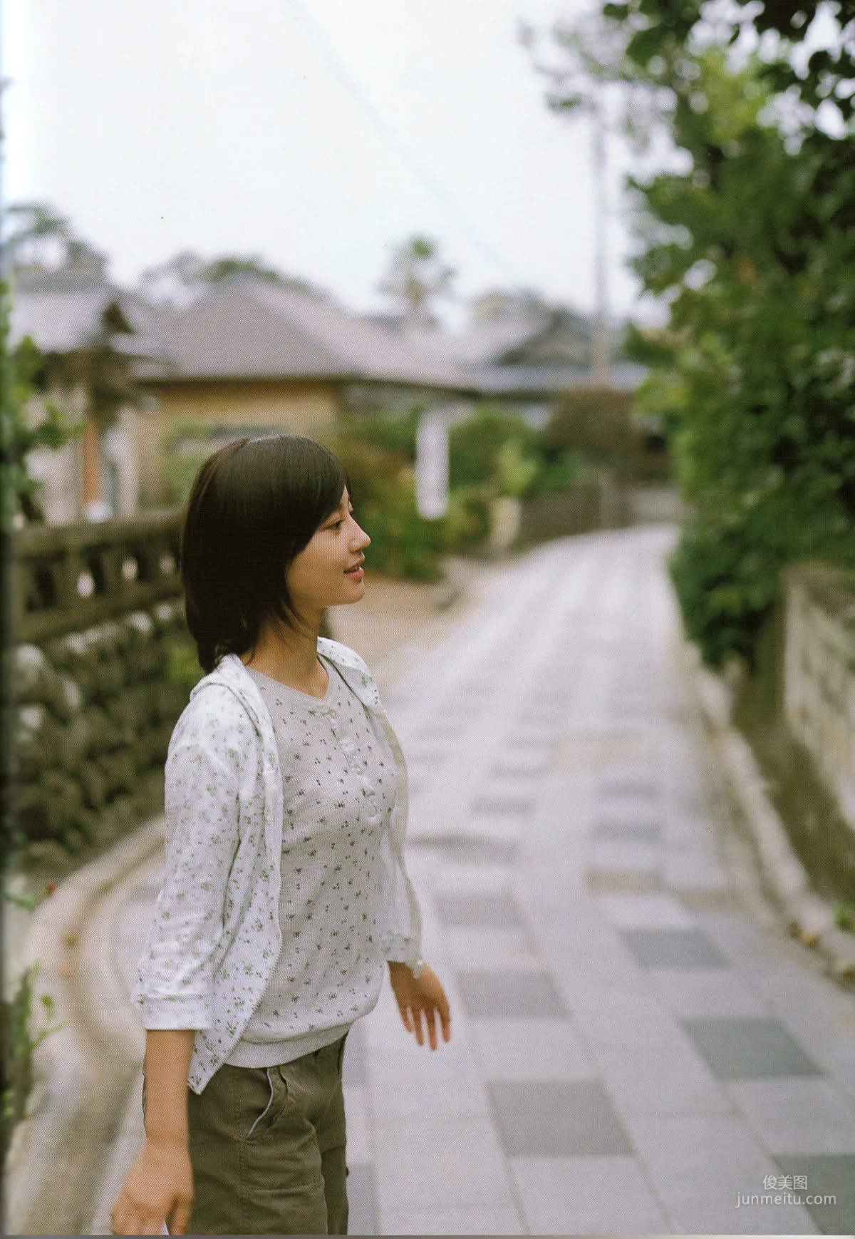 堀北真希《映画「アルゼンチンババア」ビジュアルBOOK》「Cinematic」写真集50