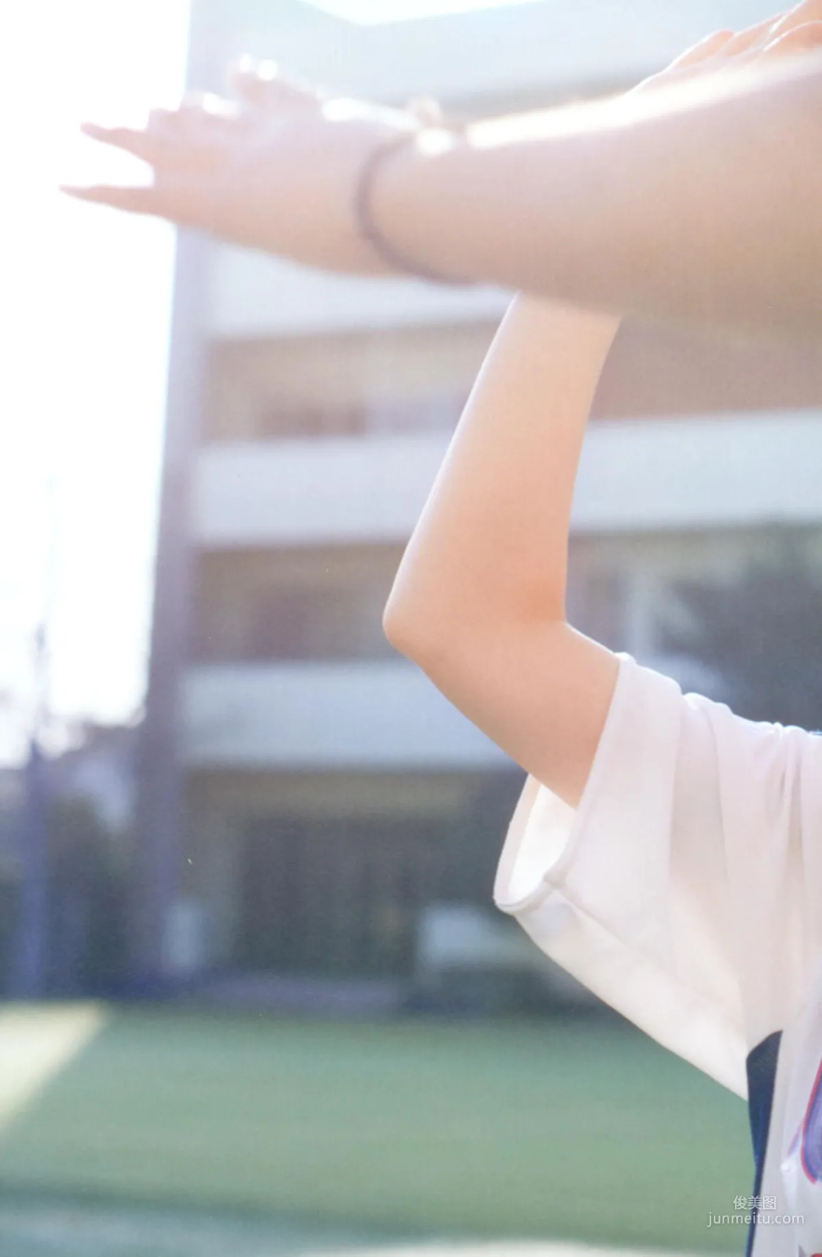 渡边麻友《最後の制服》写真集30