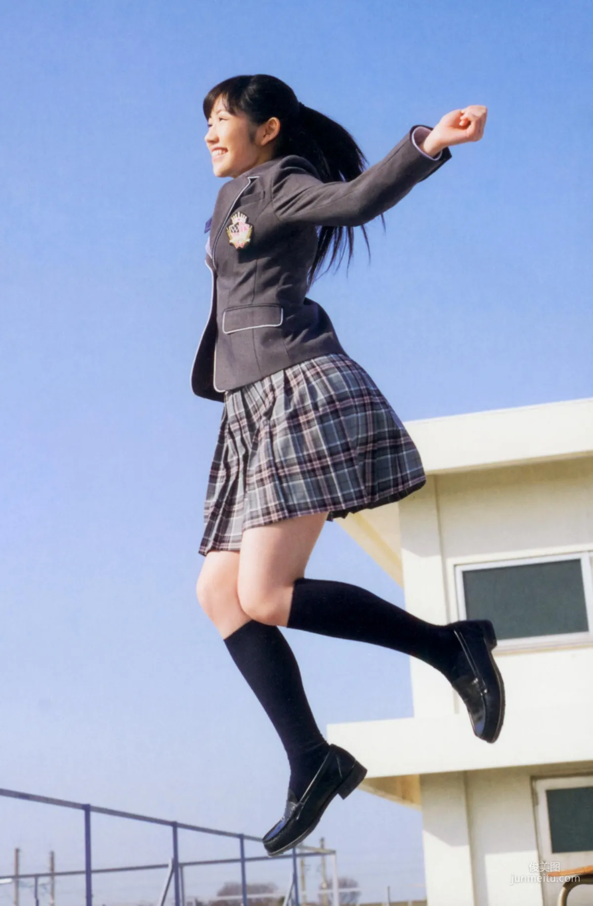 渡边麻友《最後の制服》写真集260