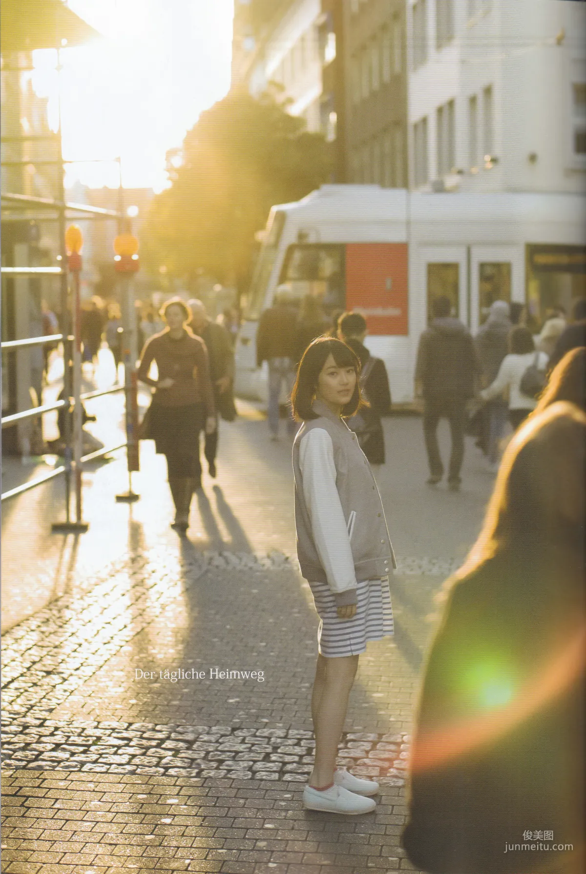 生田絵梨花『転調』1st写真集 81