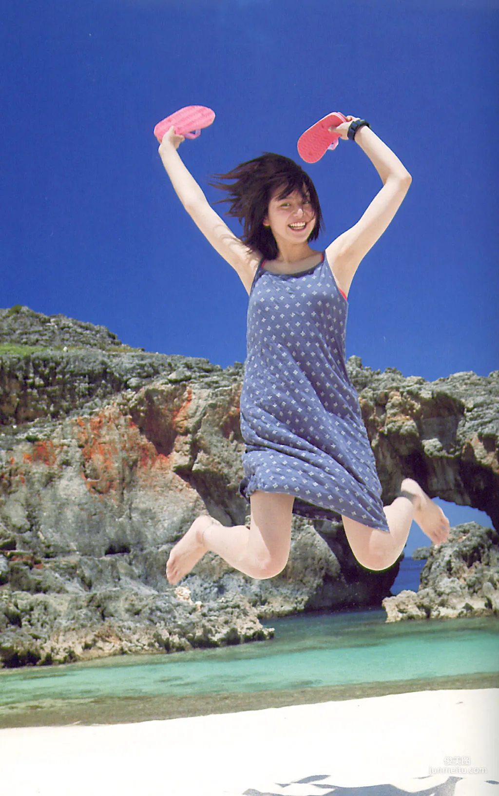 长泽雅美 「Summertime Blue」写真集24