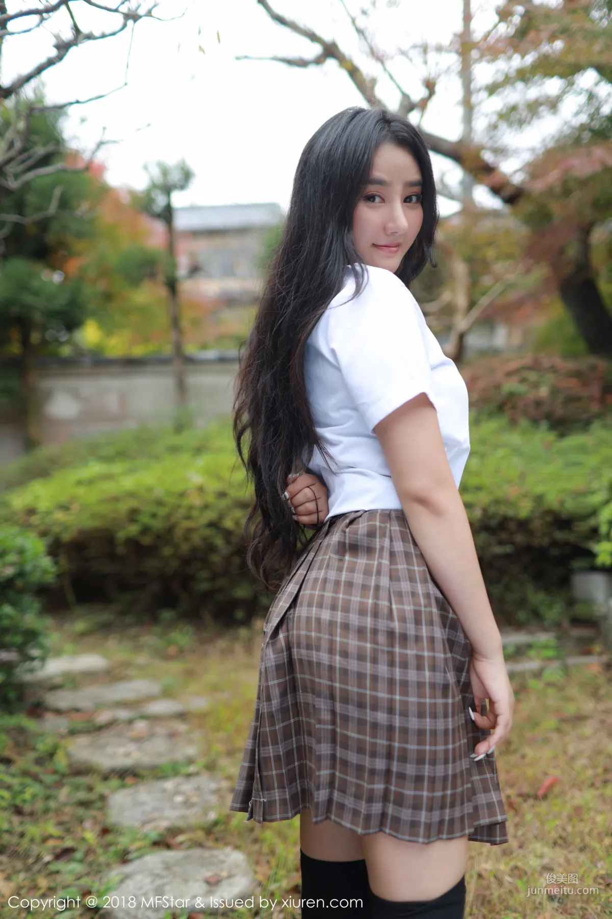 Manuela玛鲁娜《日本学生妹制服系列》 [模范学院MFStar] Vol.163 写真集5