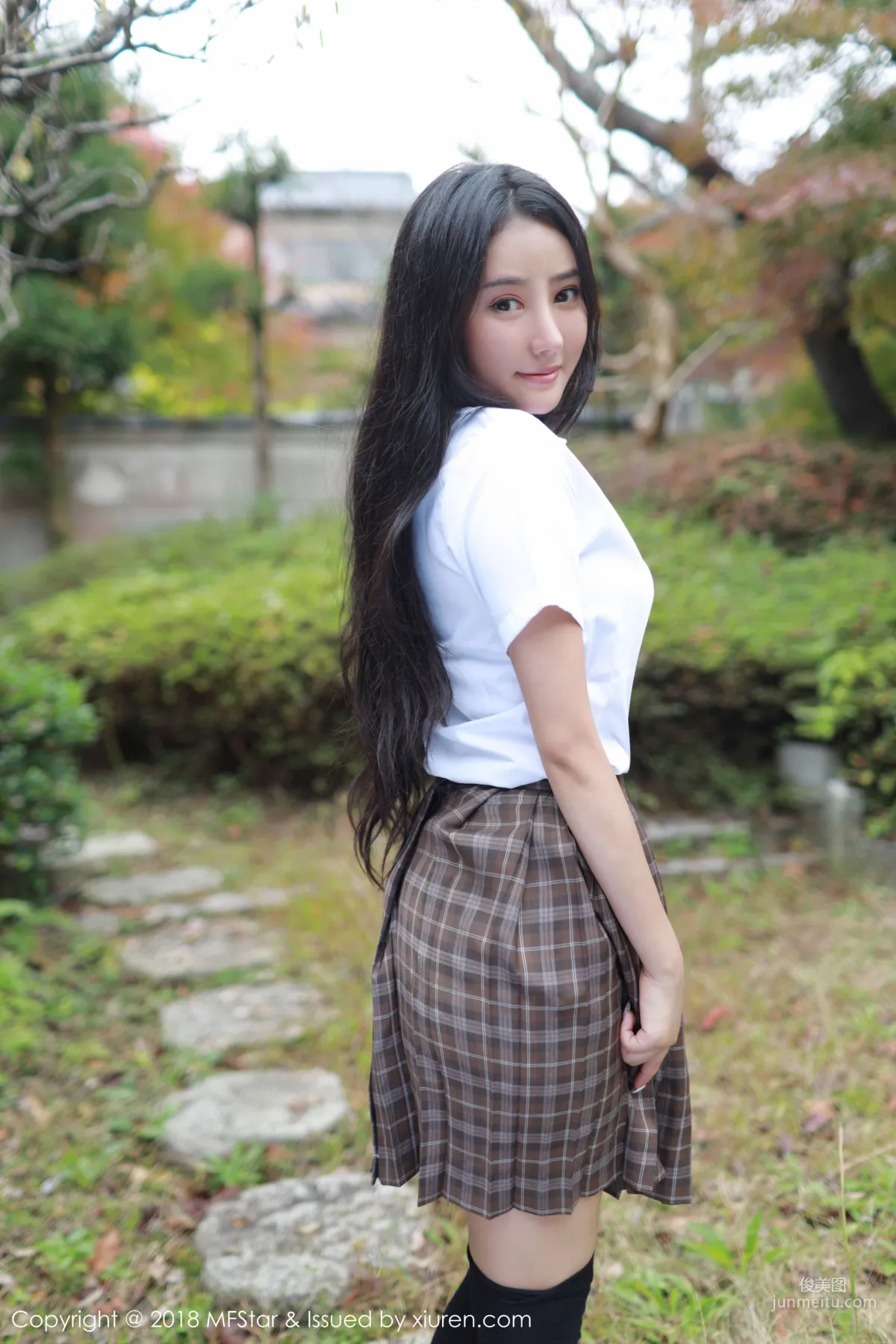 Manuela玛鲁娜《日本学生妹制服系列》 [模范学院MFStar] Vol.163 写真集3