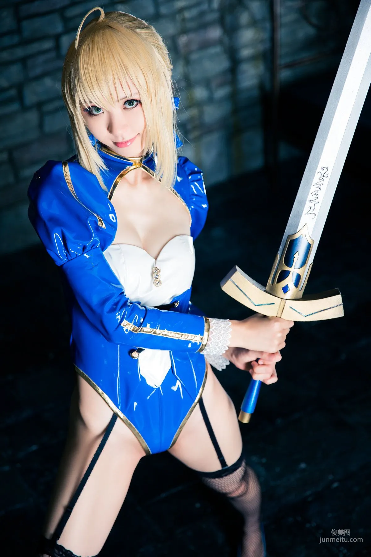 Mike(ミケ) 《Fate stay night》Saber [Mikehouse] 写真集24