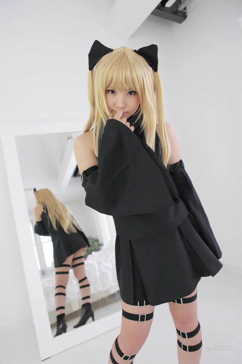 Enako(えなこ) 《To Love-Ru》Konjiki no Yami(金色の闇) 写真集8