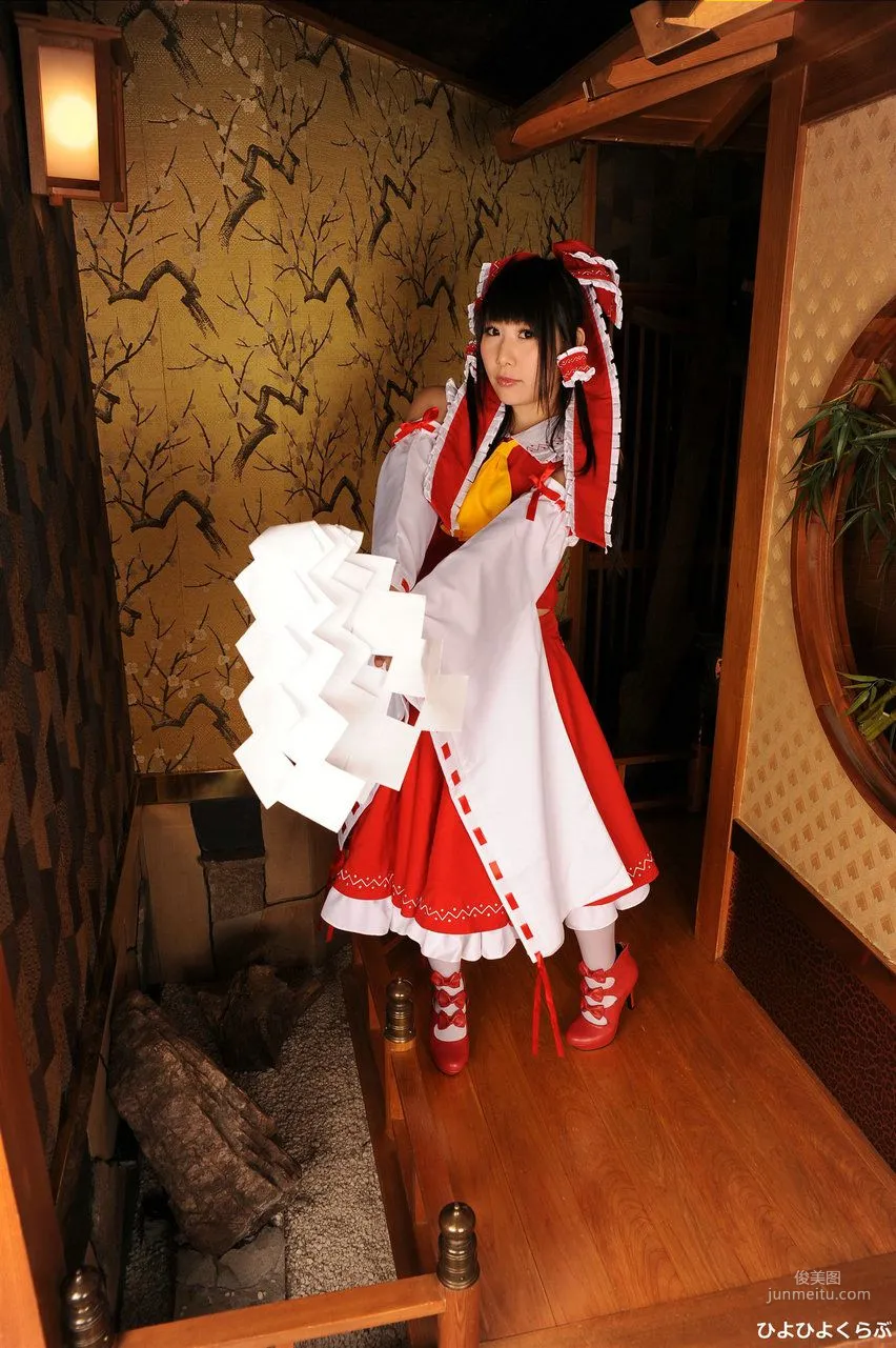 丹雫ひよ《東方Project》Hakurei Reimu  [HiyoHiyo Club] 写真集2