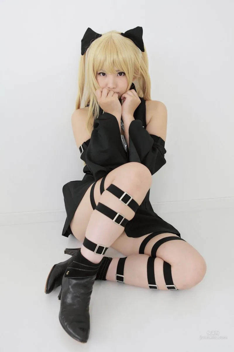 Enako(えなこ) 《To Love-Ru》Konjiki no Yami(金色の闇) 写真集30