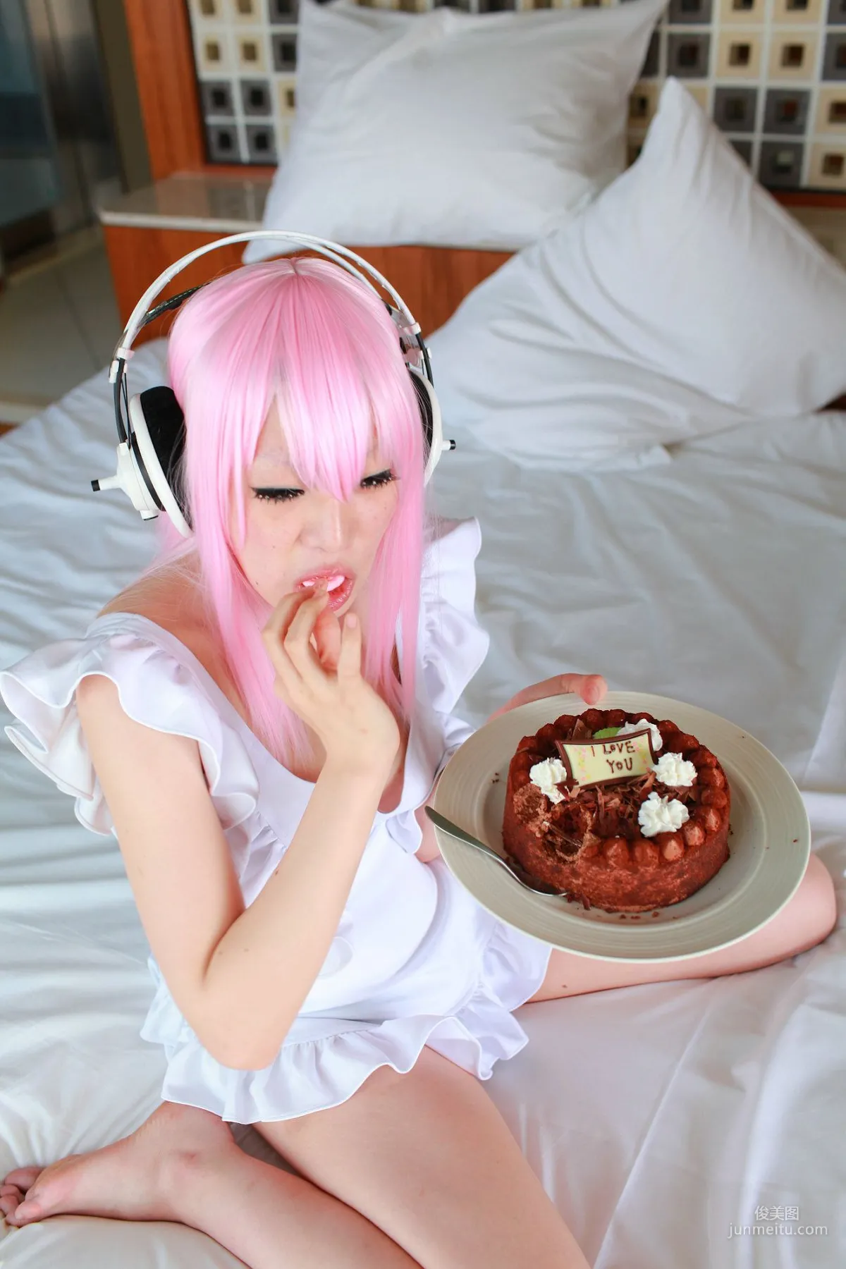 あらい夜魅(Arai Yami)《Sonicomi》Super Sonico 写真集37