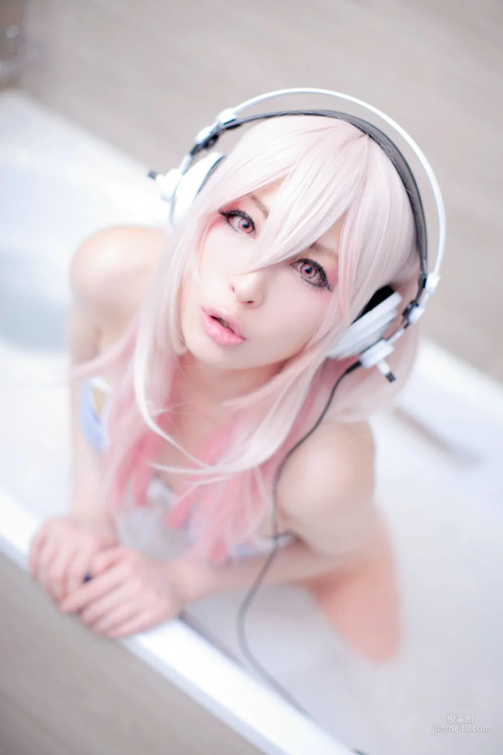 Usagi 《Sonicomi 》Super Sonico [Rabbit hutch] 写真集36