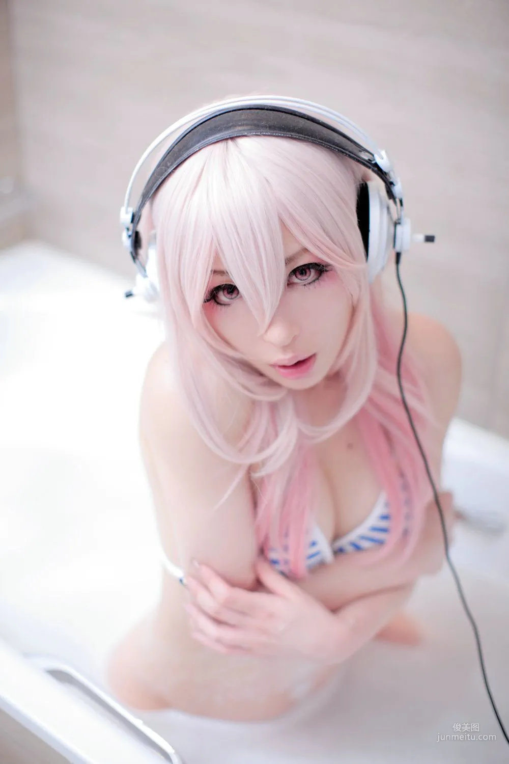 Usagi 《Sonicomi 》Super Sonico [Rabbit hutch] 写真集33