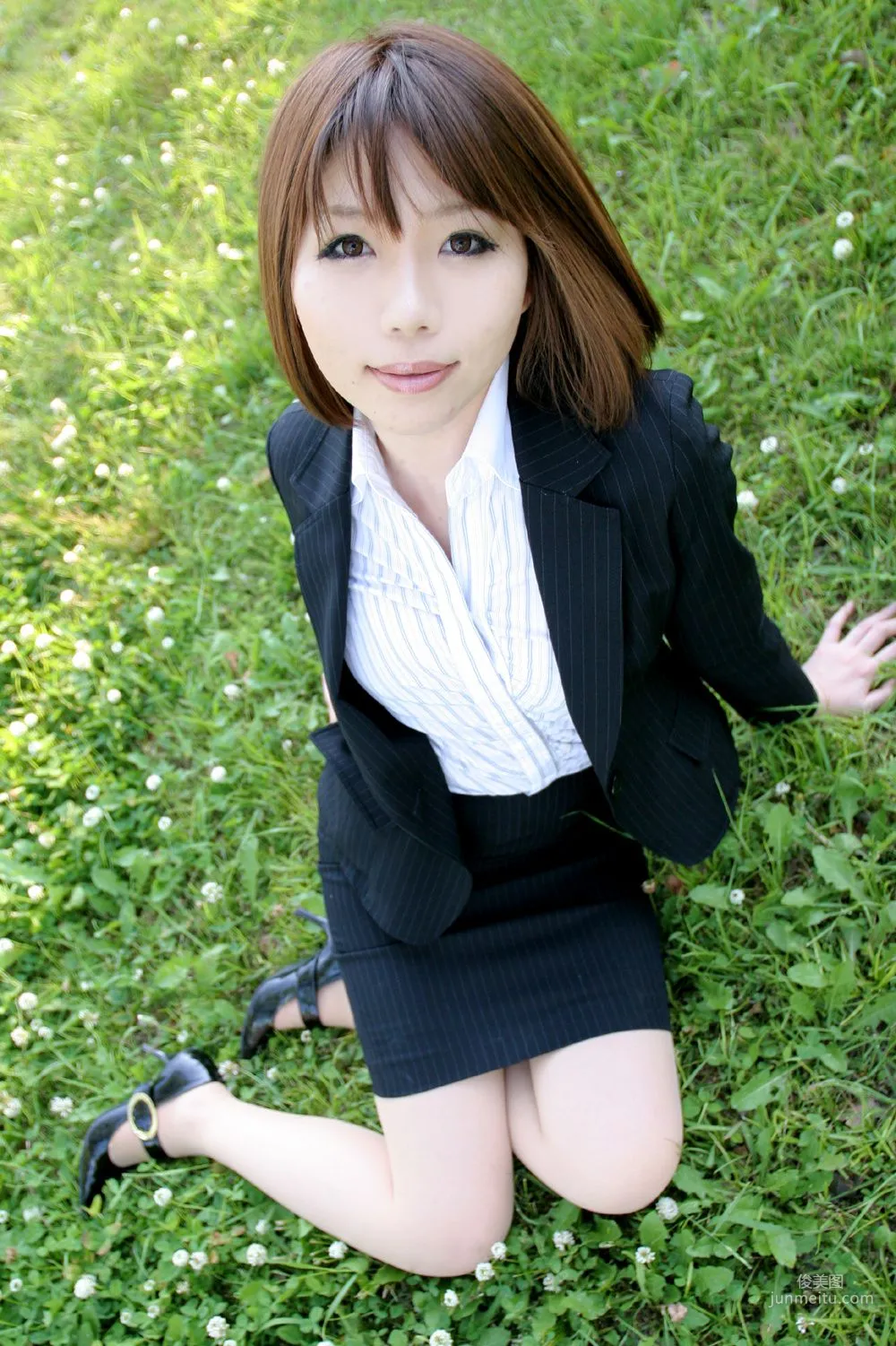 日暮りん(Higurashi Rin) デジタル Office Lady 写真集25