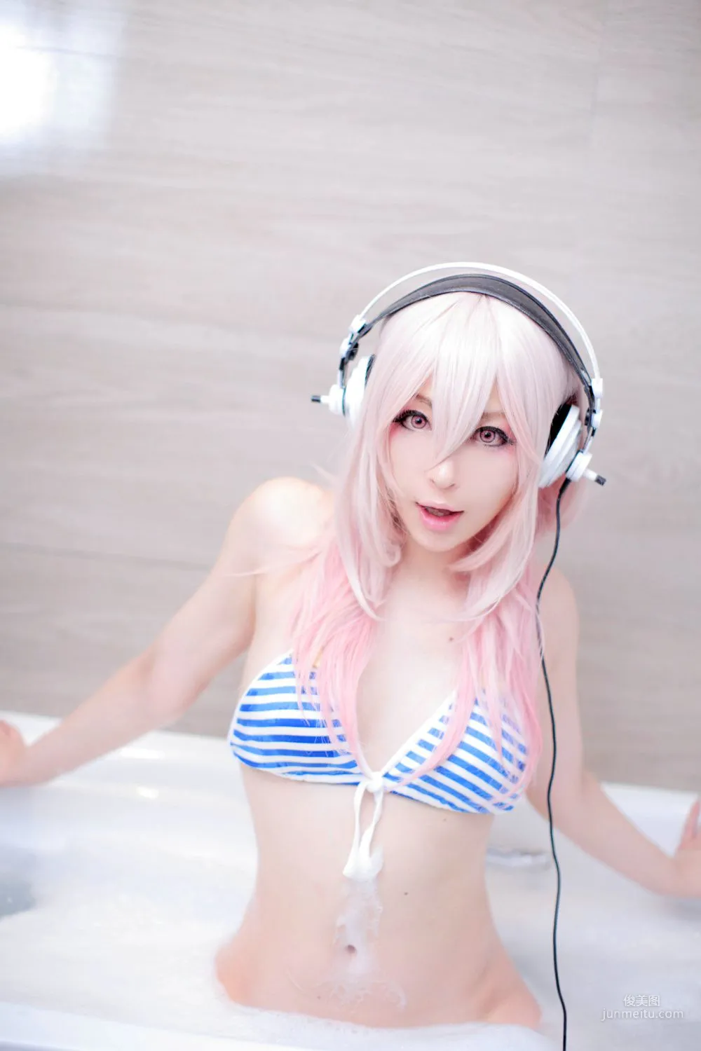 Usagi 《Sonicomi 》Super Sonico [Rabbit hutch] 写真集45