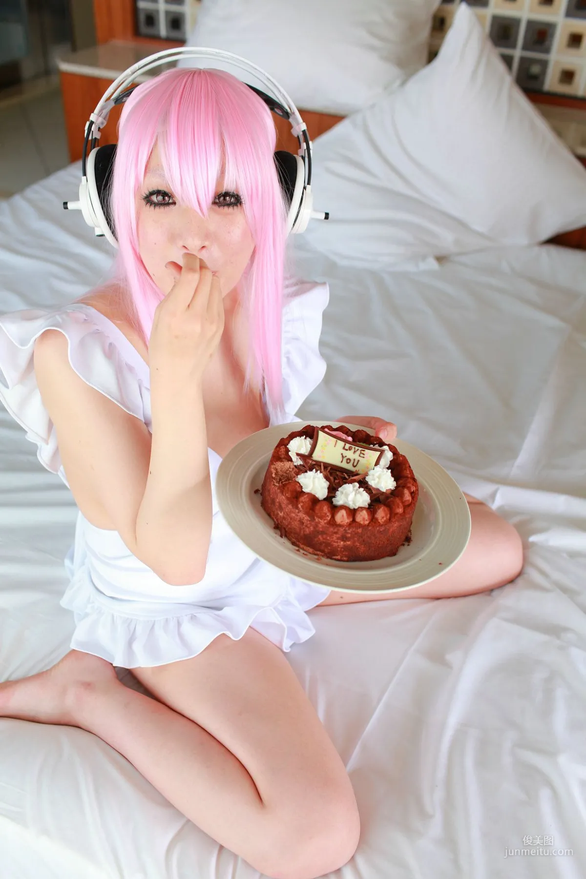 あらい夜魅(Arai Yami)《Sonicomi》Super Sonico 写真集28