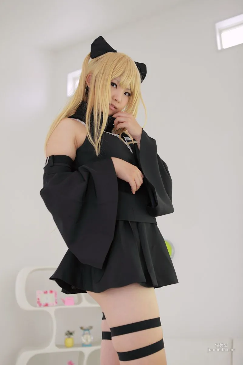 Enako(えなこ) 《To Love-Ru》Konjiki no Yami(金色の闇) 写真集25