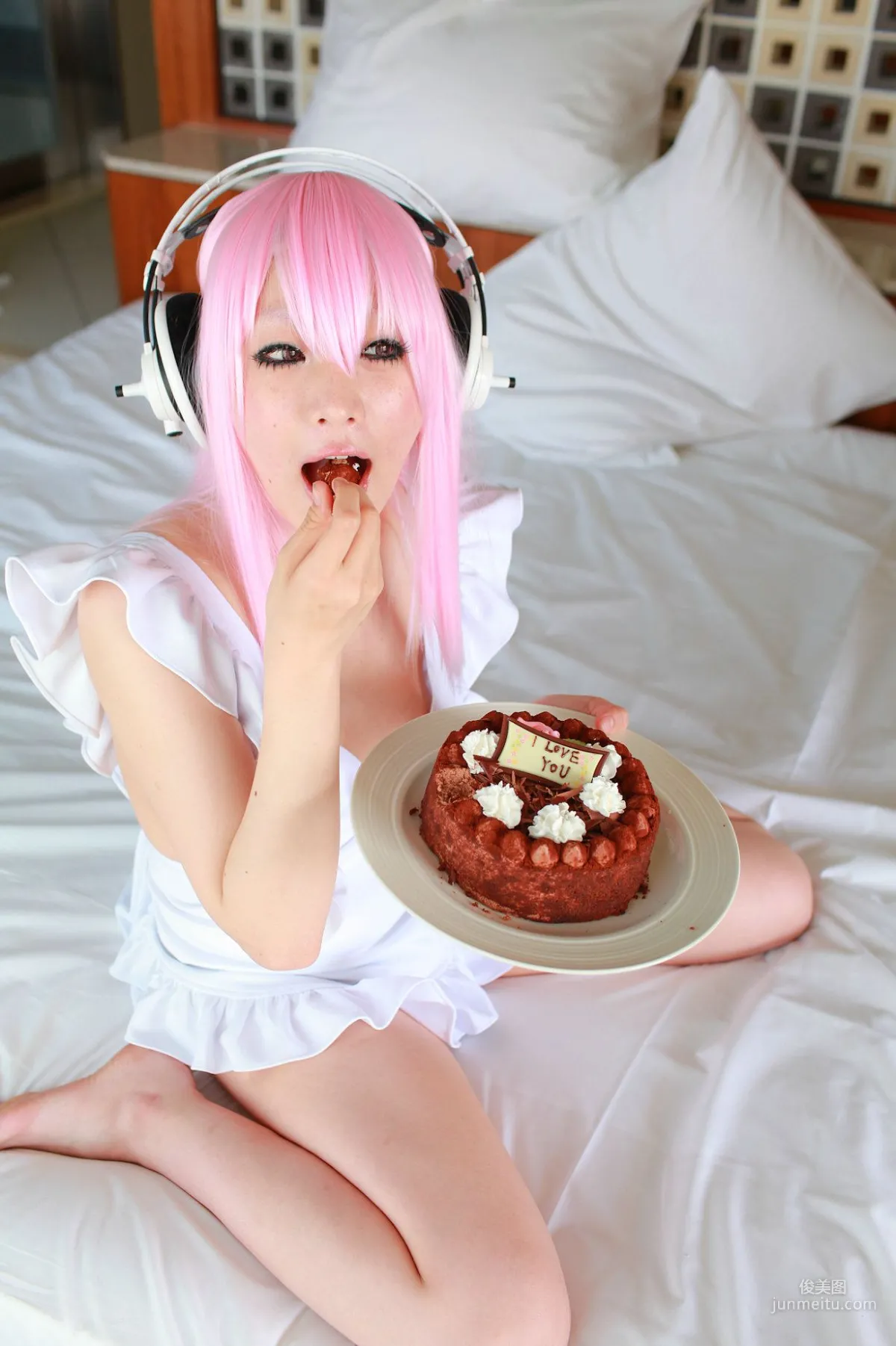 あらい夜魅(Arai Yami)《Sonicomi》Super Sonico 写真集27