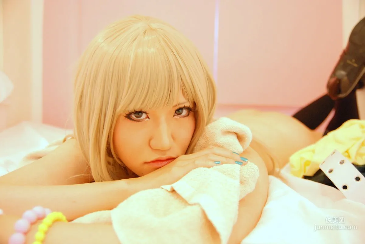 太宰ガロ 《Macros》Sheryl Nome [From a rose.] 写真集92