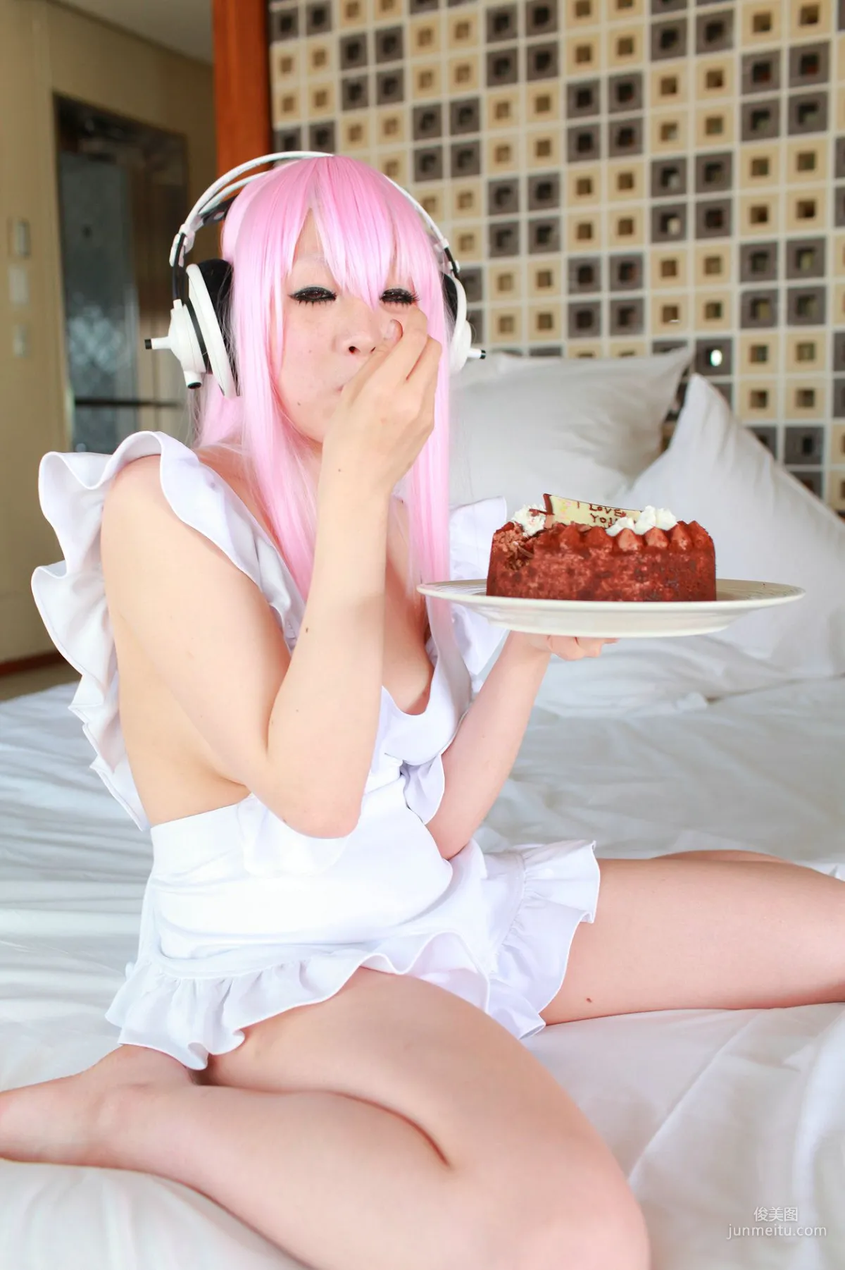 あらい夜魅(Arai Yami)《Sonicomi》Super Sonico 写真集32