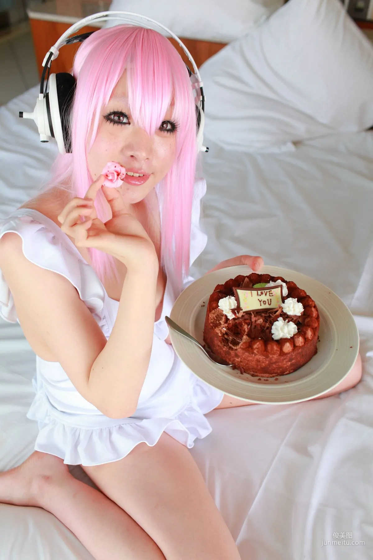 あらい夜魅(Arai Yami)《Sonicomi》Super Sonico 写真集33