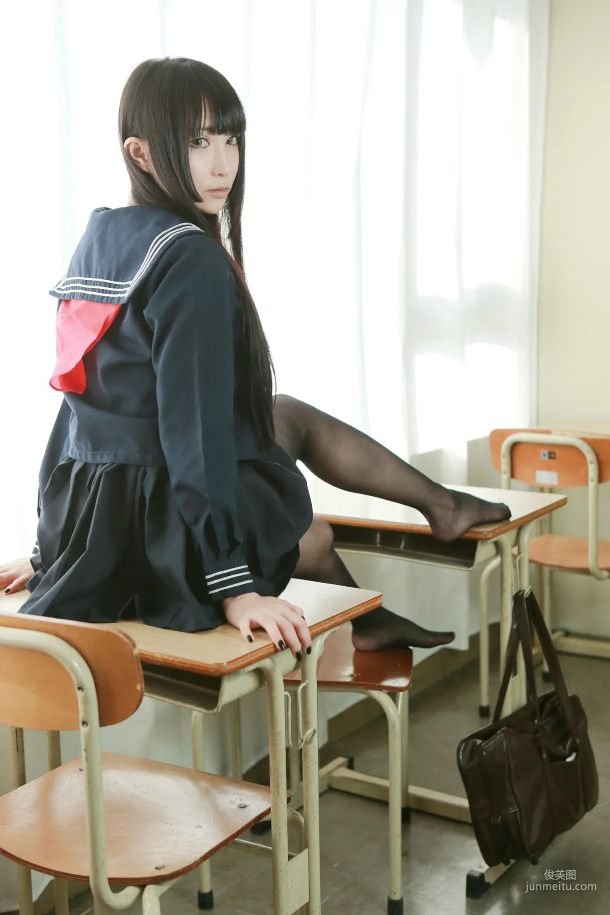 LeChat(るしゃ) School Girl(女子校生) [踊るねこ人間] 写真集13