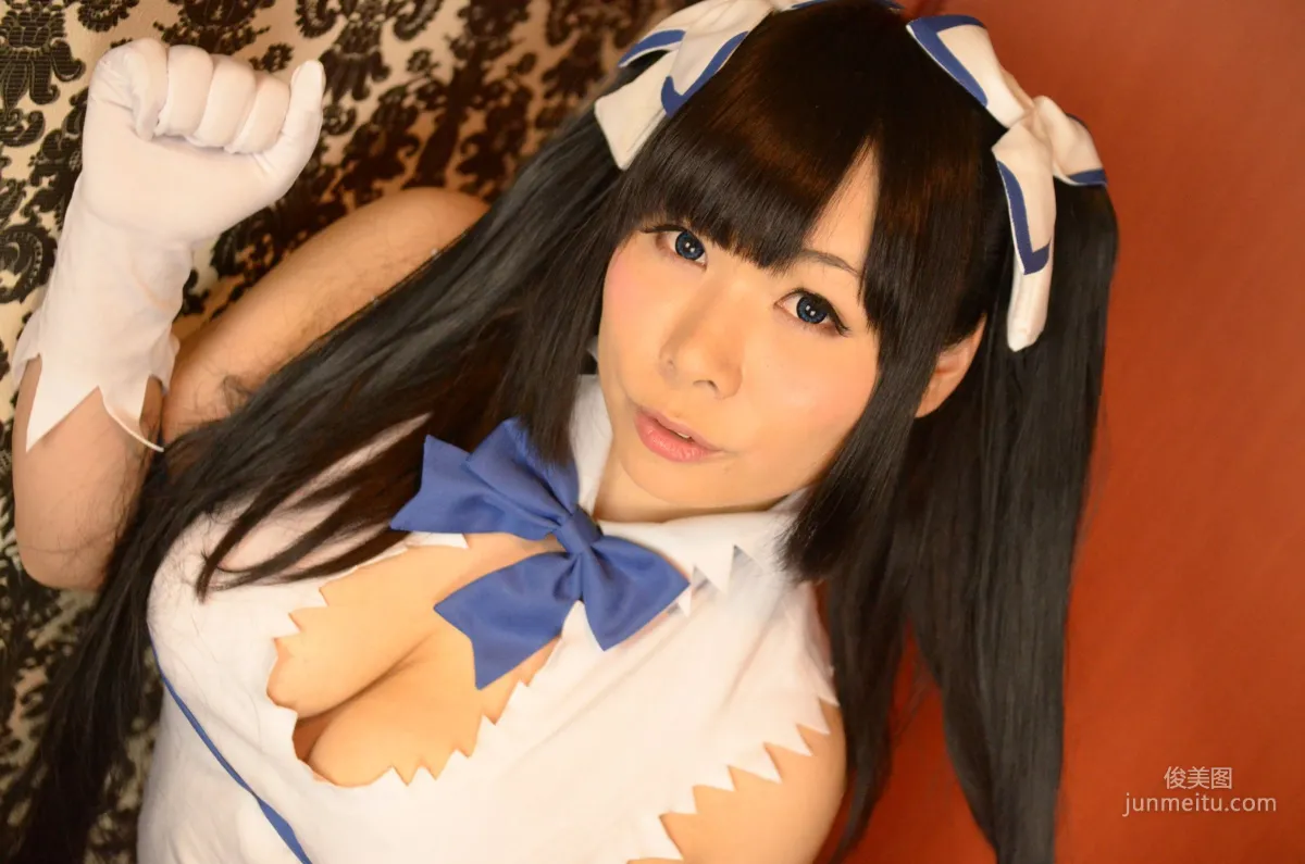 岡田ゆい《ダンジョンに出会いを求めるのは間違っているだろうか》Hestia [どてちん販売所] 写真集13