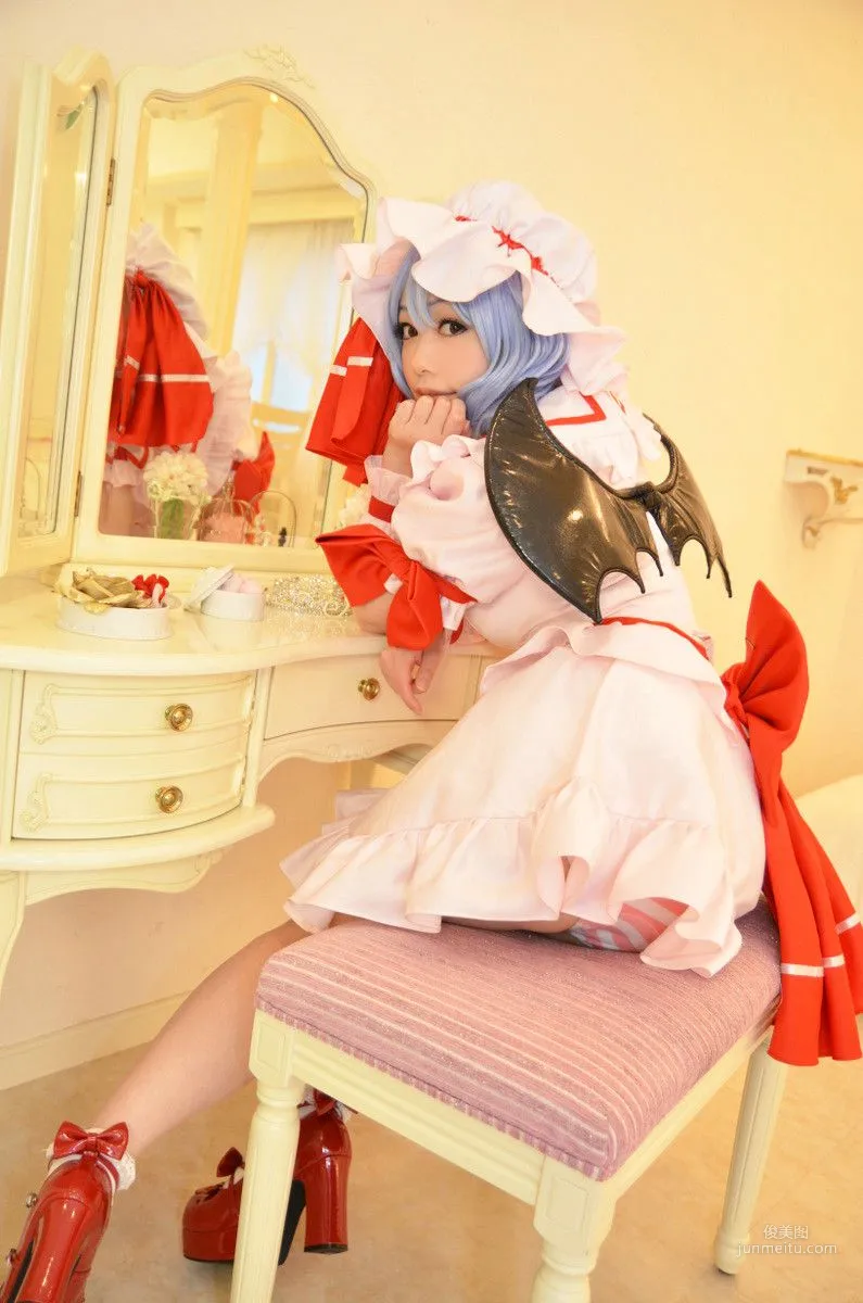 Shizuku(しずく) 《東方Project》Remilia Scarlet [from a rose] 写真集55