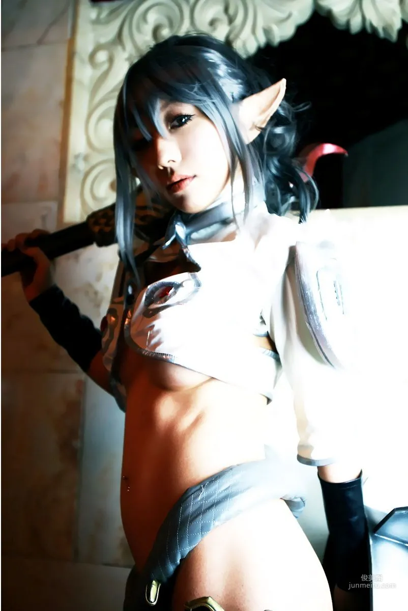 華群みさき 《Queen's Blade》Alice+Alleyne+Echidna  [HONEY BUNNY] 写真集68