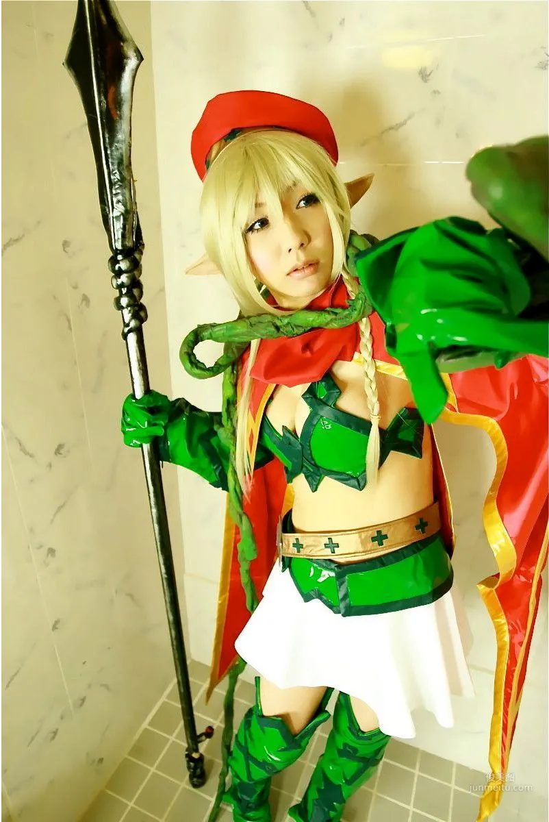 華群みさき 《Queen's Blade》Alice+Alleyne+Echidna  [HONEY BUNNY] 写真集25